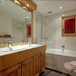 Juliette Chalet